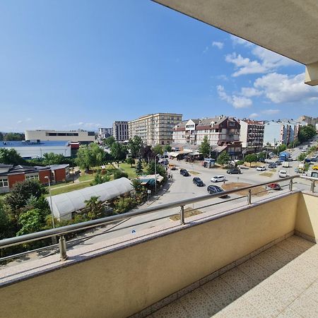 Apartment 1 Plisi Gjilan Eksteriør bilde
